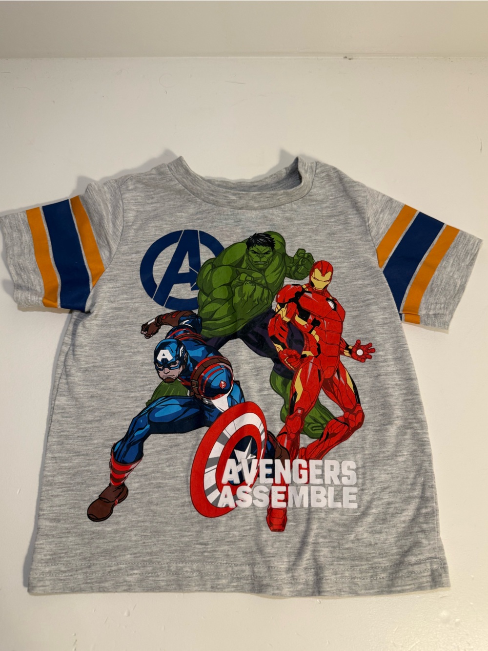 Marvel Avengers Assemble 2T T-Shirt | Hulk Iron Man Captain America